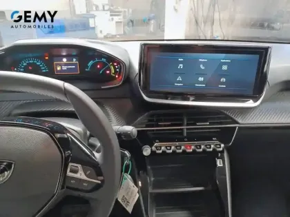 Photo 35 Peugeot 208  Hybrid 110 ch e-DCS6