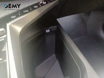 Photo 16 Peugeot 5008  Hybrid 145 ch e-DCS6