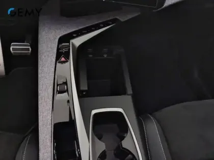 Photo 13 Peugeot 3008  Electrique 210 ch 73 kWh