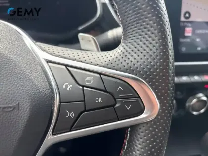 Photo 16 Renault Arkana  TCe 140 EDC FAP