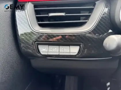 Photo 21 Renault Arkana  TCe 140 EDC FAP