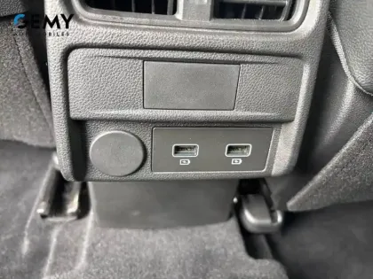 Photo 14 Renault Arkana  TCe 140 EDC FAP