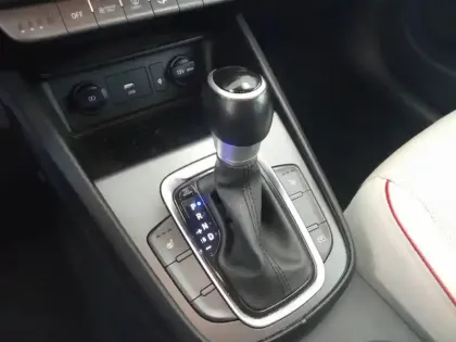 Photo 22 Hyundai Kona  Hybrid 141