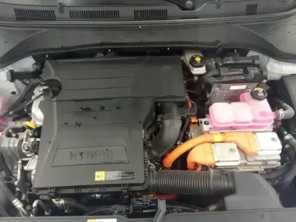 Photo 76 Hyundai Kona  Hybrid 141