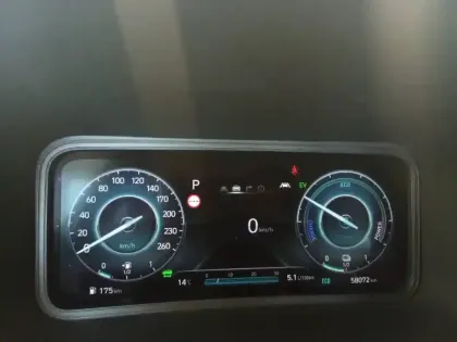 Photo 31 Hyundai Kona  Hybrid 141