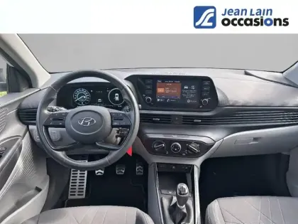 Photo 10 Hyundai Bayon  1.0 T-GDi 100 Hybrid 48V