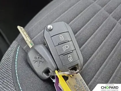 Photo 20 Peugeot 208  PureTech 100 S&S BVM6