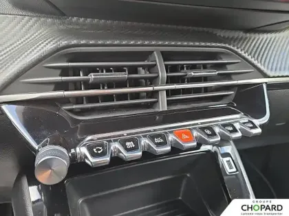 Photo 21 Peugeot 208  PureTech 100 S&S BVM6