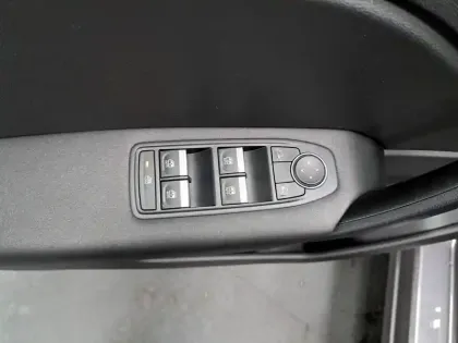 Photo 27 Renault Captur  TCe 90 ch