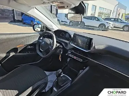 Photo 12 Peugeot 208  PureTech 75 S&S BVM5