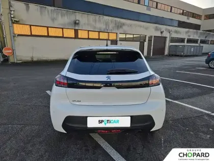 Photo 33 Peugeot 208  PureTech 75 S&S BVM5