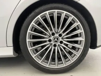 Photo 12 Mercedes Classe A  200 d 8G-DCT