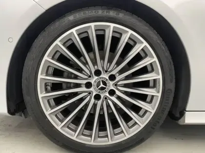 Photo 18 Mercedes Classe A  200 d 8G-DCT