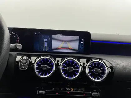 Photo 31 Mercedes Classe A  200 d 8G-DCT