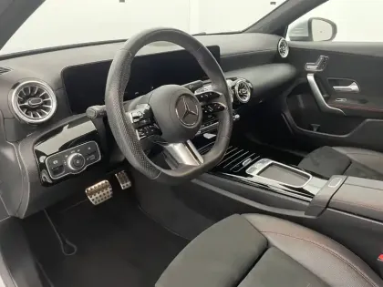 Photo 28 Mercedes Classe A  200 d 8G-DCT