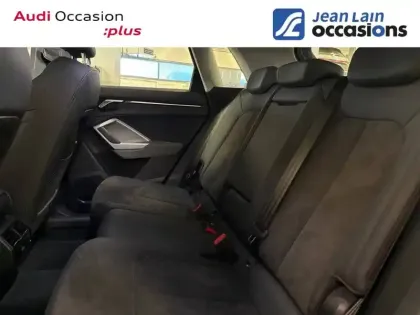 Photo 16 Audi Q3  35 TFSI 150 ch S tronic 7