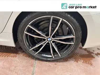 Photo 11 BMW Serie 3 Touring 320d xDrive 190 ch BVA8