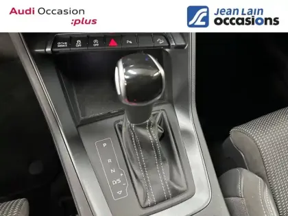 Photo 12 Audi Q3  35 TDI 150 ch S tronic 7