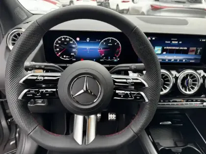 Photo 12 Mercedes GLA  200 d 8G-DCT