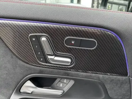 Photo 11 Mercedes GLA  200 d 8G-DCT