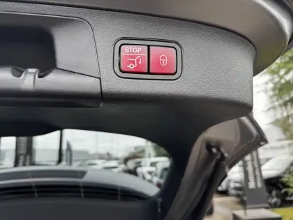 Photo 18 Mercedes GLA  200 d 8G-DCT