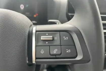 Photo 18 Citroën C4  Hybride 145 e-DCS6