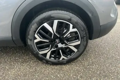 Photo 12 Citroën C4  Hybride 145 e-DCS6