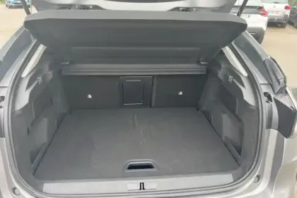 Photo 8 Citroën C4  Hybride 145 e-DCS6