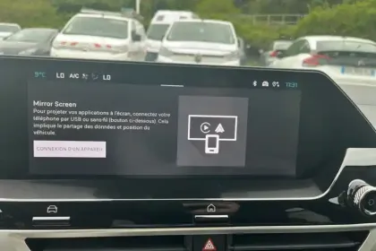 Photo 25 Citroën C4  Hybride 145 e-DCS6