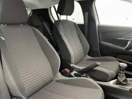 Photo 26 Peugeot 208  PureTech 100 S&S BVM6