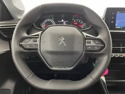 Photo 21 Peugeot 208  PureTech 100 S&S BVM6