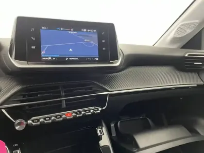 Photo 27 Peugeot 208  PureTech 100 S&S BVM6