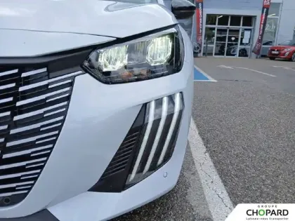 Photo 21 Peugeot 208  Hybrid 110 ch e-DCS6