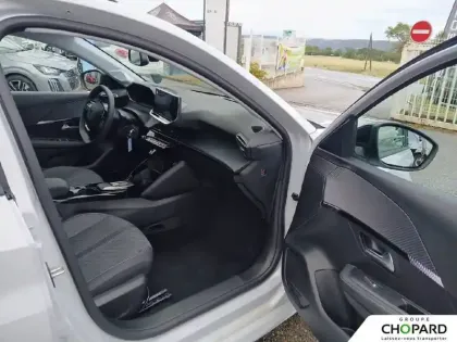 Photo 12 Peugeot 208  Hybrid 110 ch e-DCS6