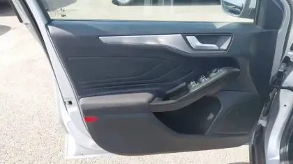 Photo 21 Ford Focus  SW 1.0 Flexifuel 125 S&S mHEV