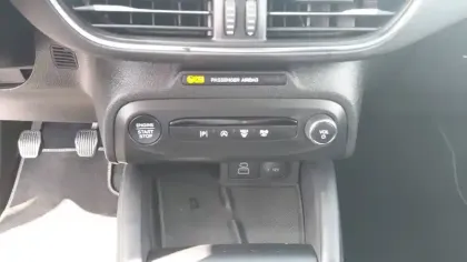 Photo 8 Ford Focus  SW 1.0 Flexifuel 125 S&S mHEV