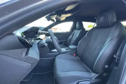 Photo 8 Peugeot 308  Hybrid 145 e-DCS6