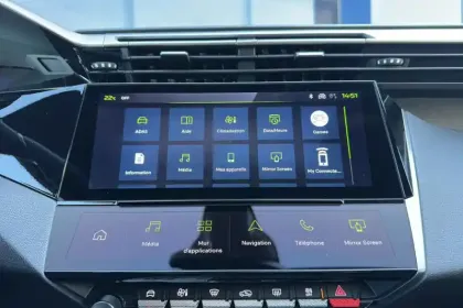 Photo 15 Peugeot 308  Hybrid 145 e-DCS6