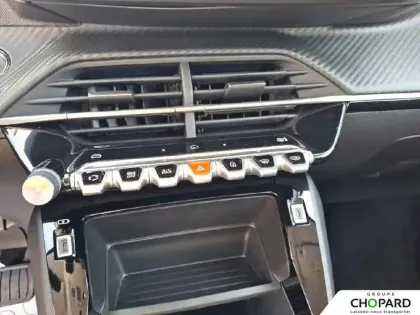 Photo 13 Peugeot 208  Electrique 54 kWh 156ch