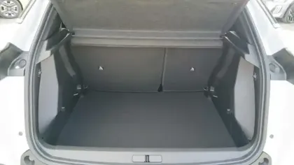 Photo 8 Peugeot 2008  Hybrid 110 e-DCS6