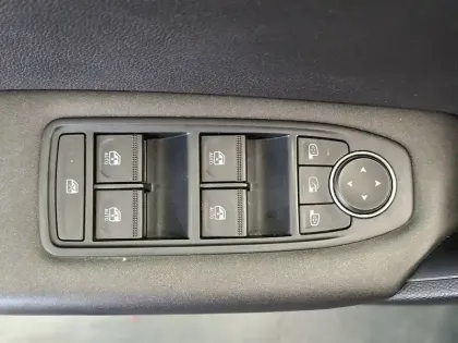 Photo 29 Renault Captur  Blue dCi 95