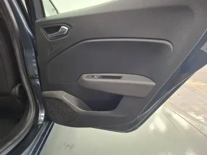 Photo 18 Renault Clio  E-Tech 140 - 21N