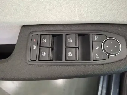 Photo 29 Renault Clio  E-Tech 140 - 21N