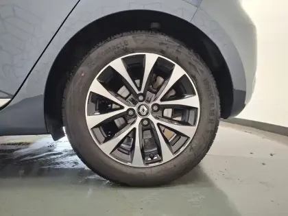 Photo 17 Renault Clio  E-Tech 140 - 21N