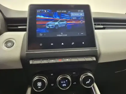 Photo 38 Renault Clio  E-Tech 140 - 21N