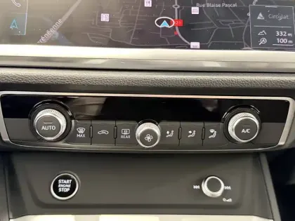 Photo 44 Audi Q3  35 TFSI 150 ch S tronic 7