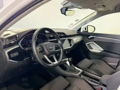 Photo 14 Audi Q3  35 TFSI 150 ch S tronic 7