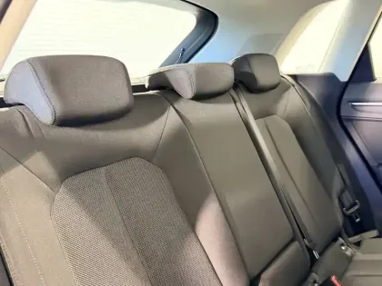 Photo 35 Audi Q3  35 TFSI 150 ch S tronic 7