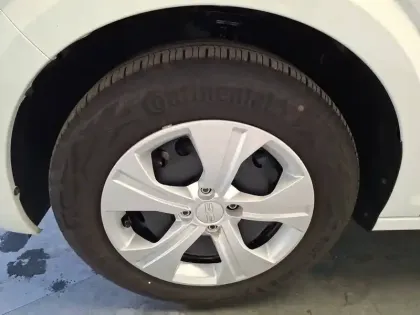 Photo 34 Dacia Sandero  SCe 65