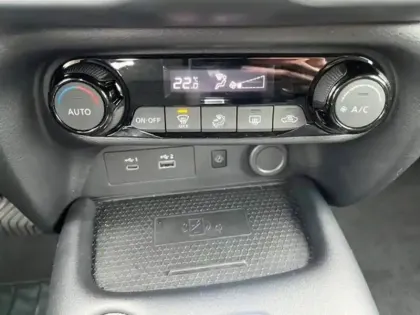 Photo 10 Nissan Juke  HYBRID 143